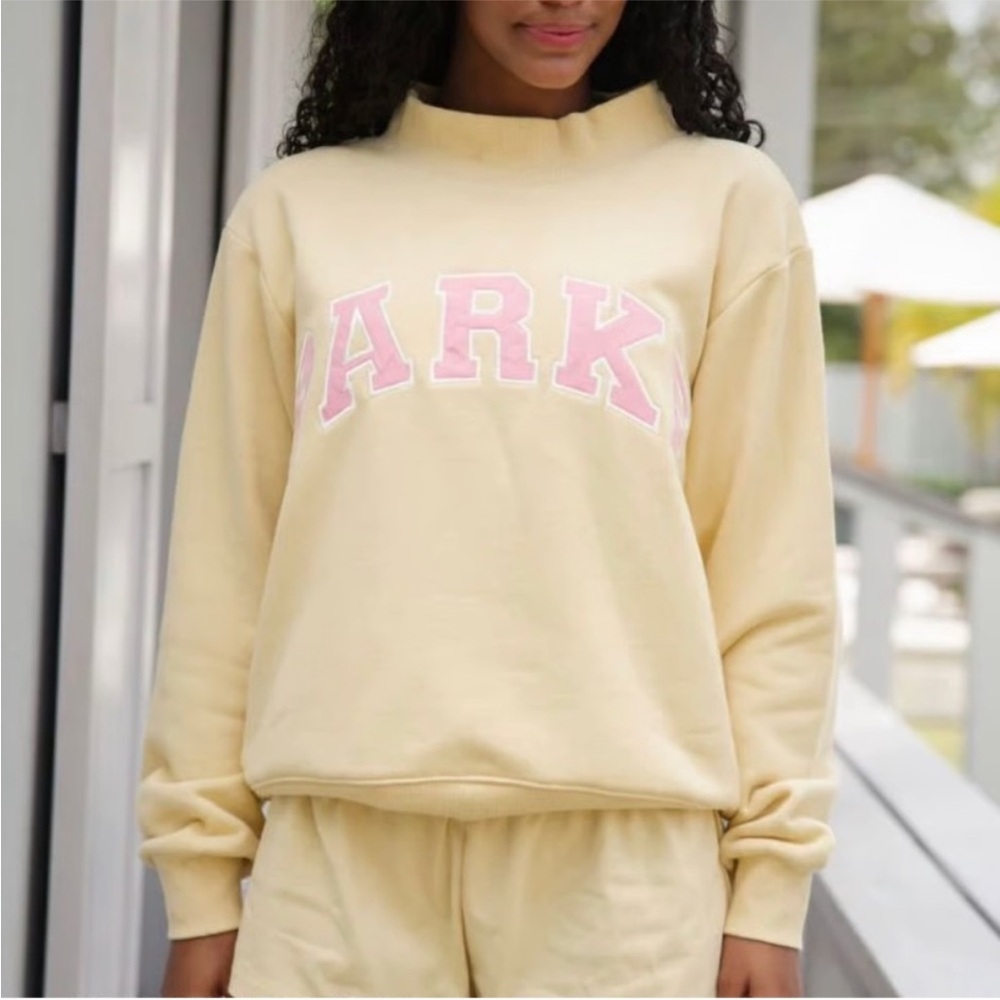 Women's Cream Sweatshirt